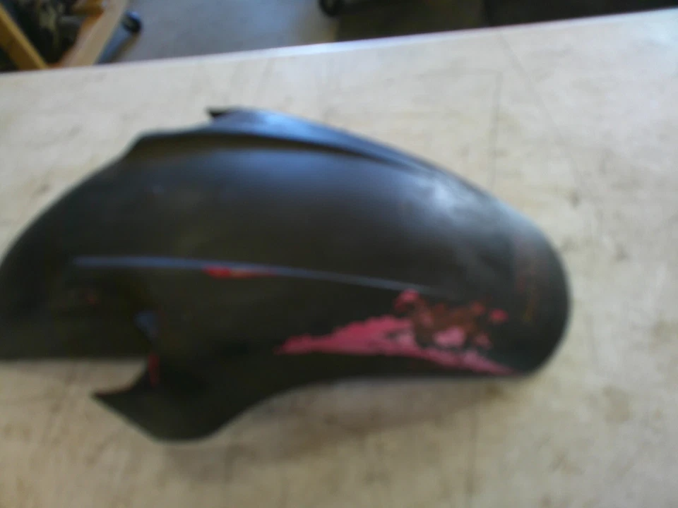 Guardabarros delantero Honda Interceptor VFR750F 1994-97 Foto 4 de 4