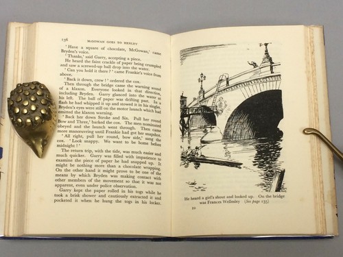 McGOWAN GOES TO HENLEY - Allan Aldous (1949 1st Ed) with d/j Illustr Hailstone - Bild 10 von 12