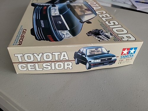 Tamiya 1:24 No.96 Toyota Celsior Infiniti Q45 - Picture 3 of 18