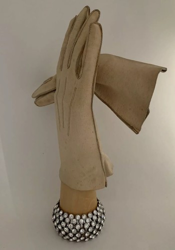 Vintage 1950s Kid Skin Dark Cream Leather Flared 9 Inch Gloves Size 6.5 - Picture 3 of 12