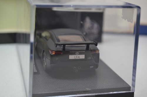 EBBRO MODELS - NURBURGRING PACKAGE- LEXUS LFA / MATT BLACK- 1/43 SCALE MODEL CAR - Picture 6 of 9