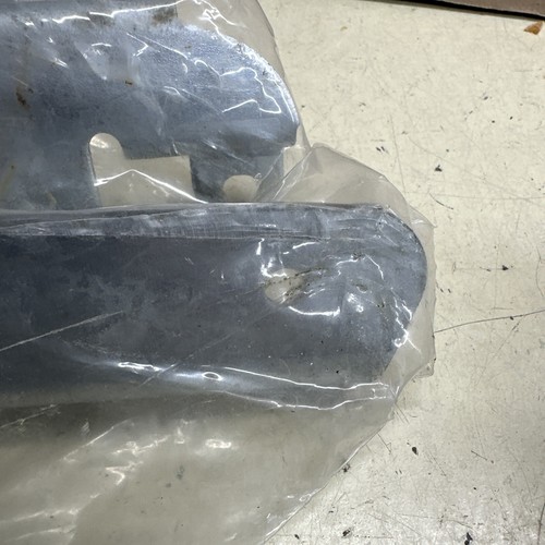 GM 10201455 Front RH Hood Hinge Assembly 1993-97 Pontiac Firebird NOS - Picture 22 of 23