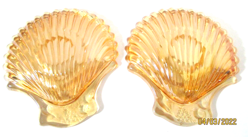 Vintage Glass Sea Shell Shaped Candy Dishes 2 - Picture 3 of 10