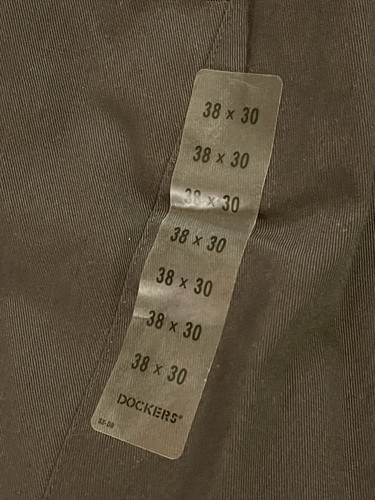 Herren - Dockers - Khakis - Classic Fit - Plissee vorne - Größe: 38x30 Menge: 3 Paar - Bild 5 von 5