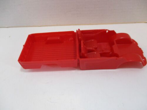 Model car parts Chevy S-10 pick up partially assembled interior ZR2 1:32 1994 - Picture 4 of 11