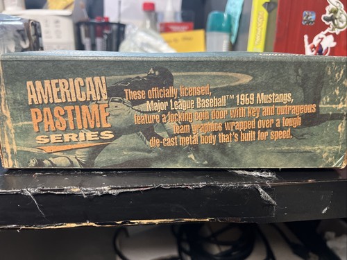 1998 The Baltimore Orioles 1969 Ford mustang Boss 302 Die Cast Metal Coin Bank - Picture 5 of 7