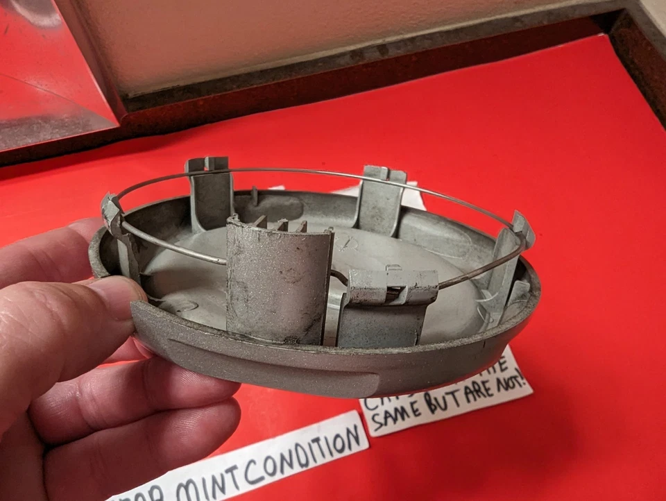 ✅1 Tapa central OEM 2001-2005 Ford Explorer Sport Trac se adapta a llanta de 16" 5 radios como nueva Foto 2 de 4