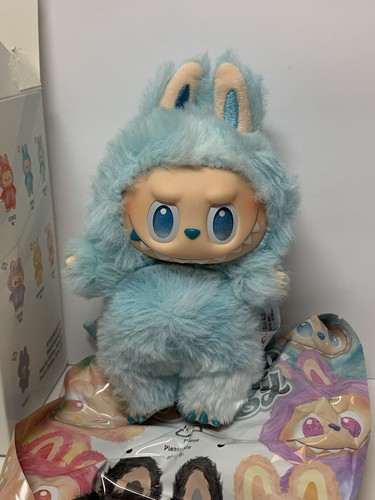 Muñeca Azul POP MART LABUBU The Monsters Big Into Energy HOPE ~ Nueva, Caja Abierta - Imagen 2 de 17