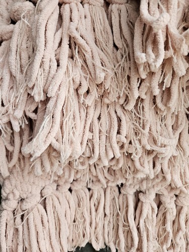 NWT! Nicole Miller Artelier Rose Knit Throw Blanket Decorative Throw 50 x 60 - Picture 4 of 7