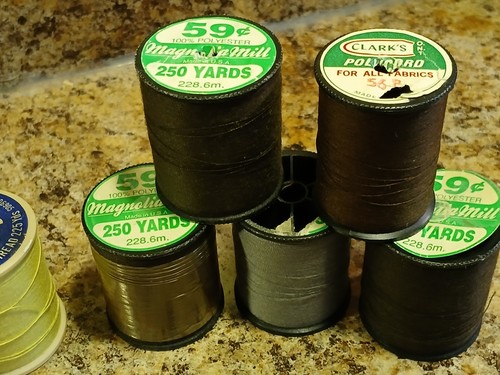 2 New / 9 Partial Thread Spools Clarks, American Thread, Magnolia Mill Poly USA - Picture 11 of 20