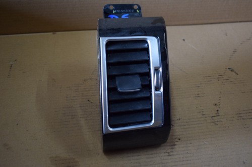 Discovery 5 L462 Luftausströmer vorne rechts mit Blende LR098233 - Bild 1 von 8