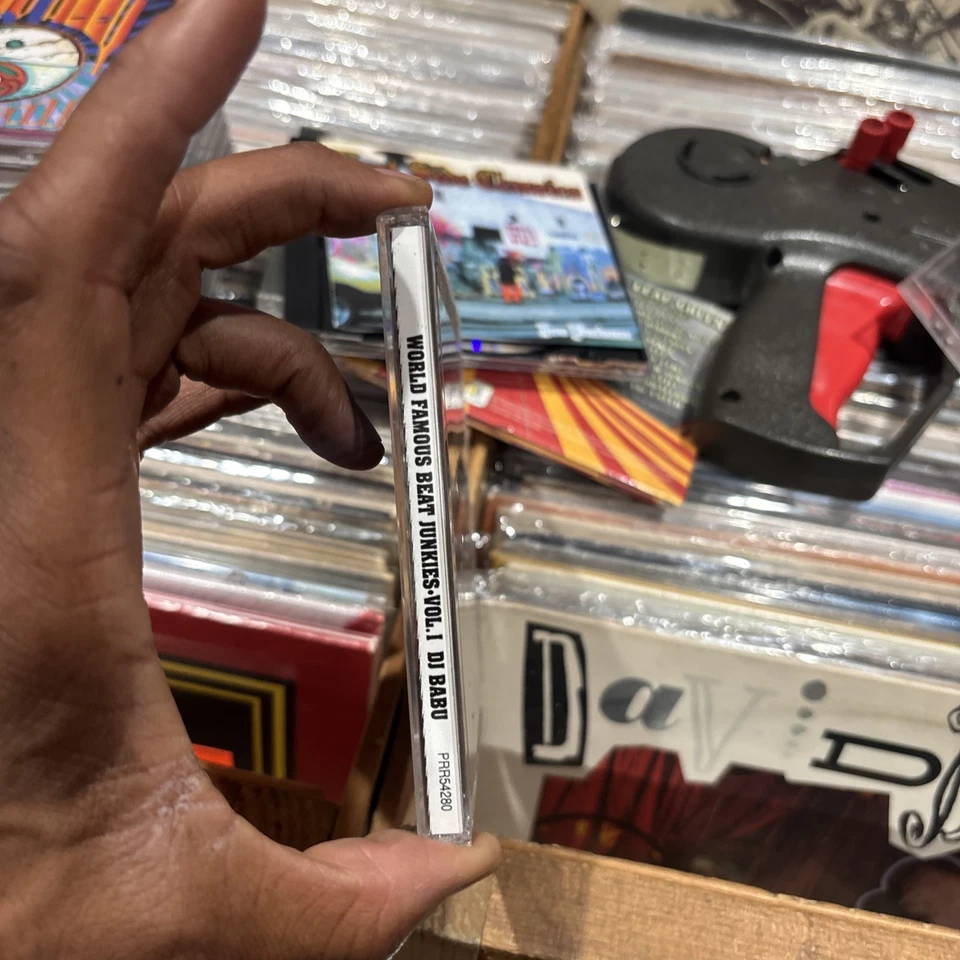 The World Famous Beat Junkies Volume 1 DJ Babu RARE 1997 Hip Hop CD OOP VG+ - Image 2 of 4