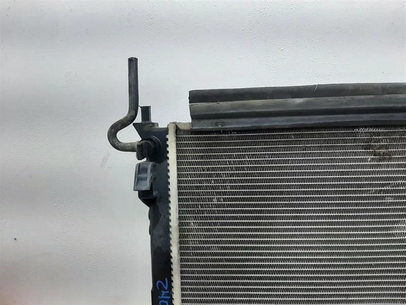 Радиатор Dodge Charger 2013 68050126AB - Изображение 3 из 4