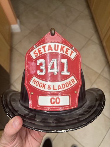 Vintage Antik Cairns Setauket Feuerwehrmann Helm Leder Abzeichen - Bild 2 von 9