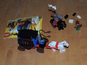 Lego Castle Crusaders 6042 Dungeon Hunters 100% complete w/manual