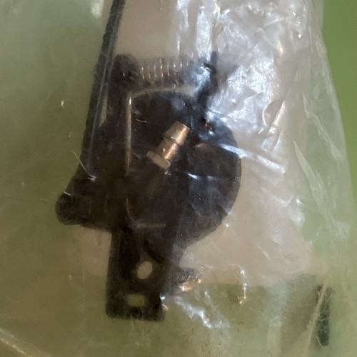 Traxxas Jato 4056 Throttle Spring, 5431 Spring, 5547 Fuel Tank Cap & 5548 Fuel T - Picture 13 of 19