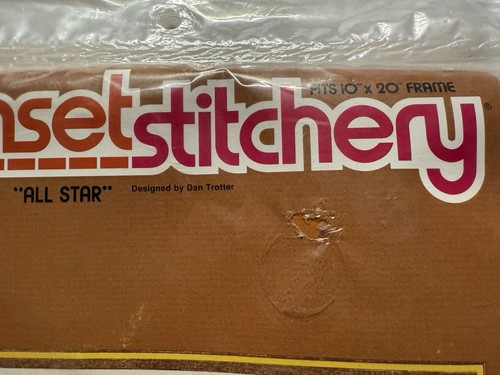 Sunset Stitchery ALL AMERICAN 2601 Crewel Embroidery Kit Open Complete Damaged - Picture 6 of 6