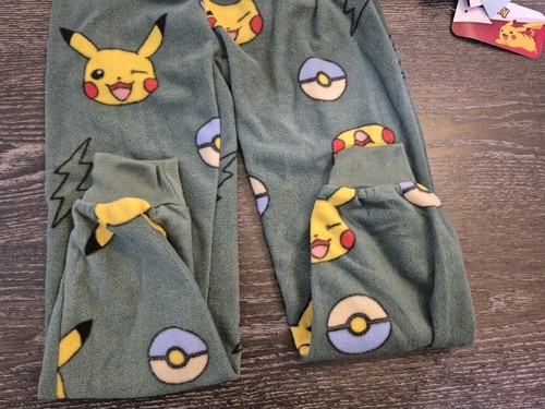 Pokemon Pikachu 2pc Cozy Fleece Pajama Set + Socks Green Boys XS - Bild 7 von 12