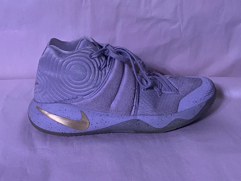 Nike Zapatos Para Hombres 12 Kyrie 2 Baloncesto Tenis Medianos 819583 Gris Batalla Malla Foto 2 de 4