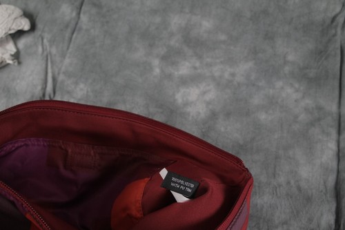Marc By Marc Jacobs Corvette Red Multi-Color 13" Zippered Laptop Case NWT 60337 - Picture 12 of 16