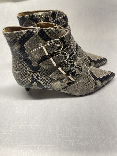 Joie Women’s NWOB Reptile Pattern Ankle Boots Side Zip Stiletto Heel Size 5 - Picture 3 of 8