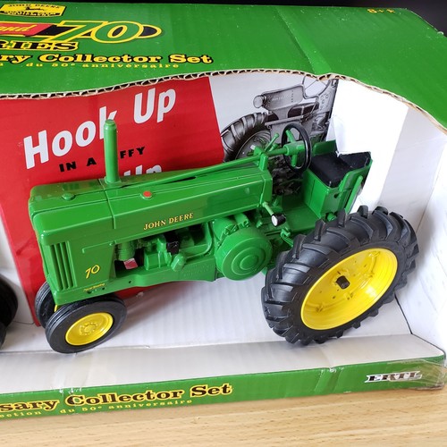 Ertl John Deere 40 and 70 Tractors 50th Anniversary Collector Set Diecast 1:16 - Picture 8 of 15