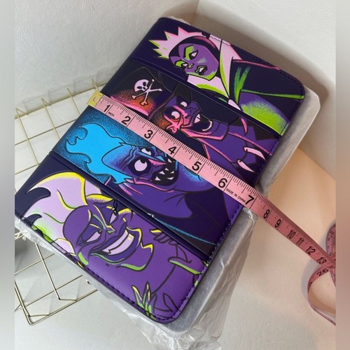 DISNEY LOUNGEFLY VILLAINS IN THE DARKNESS Glow In The Dark Crossbody Purse Bag - Picture 4 of 7