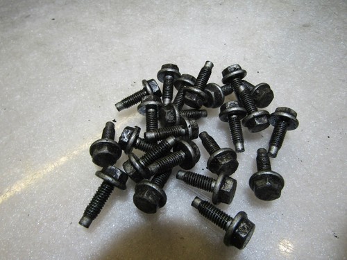 Bulloni supporto coppa olio motore Renault Espace Mk4 02-06 2.2 dCi G9T - Foto 3 di 4