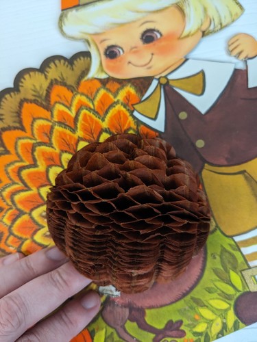 Vintage Hallmark Turkey Pilgrim Thanksgiving Centerpiece 13" honey comb FLAWED - Picture 4 of 14