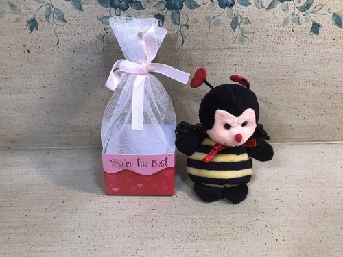 NEW Mini Russ Valentine’s Day Bumble Bee Plushie In Decorative Box 3.5” - Picture 1 of 5