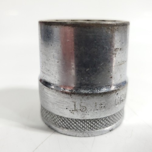 Craftsman 1/2" Drive SAE 15/16" Shallow Socket BE Series 12-point - Picture 3 of 5