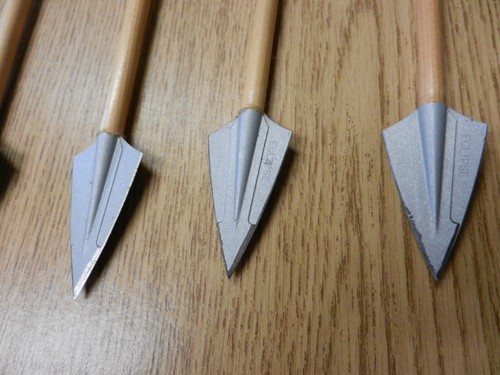 6 Traditional Wooden Arrows W/ 6 Eclipse Hunting Broad Heads 32 1/2" Long - Picture 8 of 8