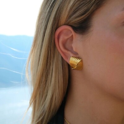 Fashion Woman 18K Gold Plated Stainless Steel Texture Irregular Earring Stud