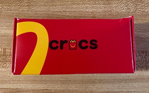 McDonald's Happy Meal Croc Giocattolo Numero 4 Rosso - Foto 4 di 11