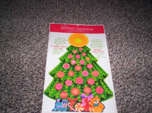 VINTAGE HALLMARK ADVENT CALENDAR STAINED GLASS WINDOW SURPRISES - Picture 6 of 6