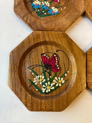 Montañas posavasadas de madera octogonales pintadas a cuatro manos - Imagen 6 de 7