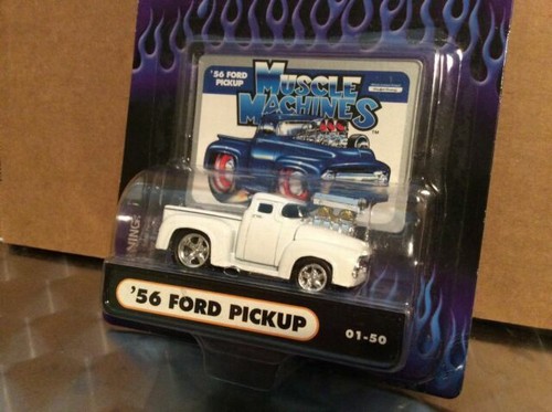 Miniature Muscle Machine 1:18 - Ford Woody 1950 Verte/marron - Diecast 61184