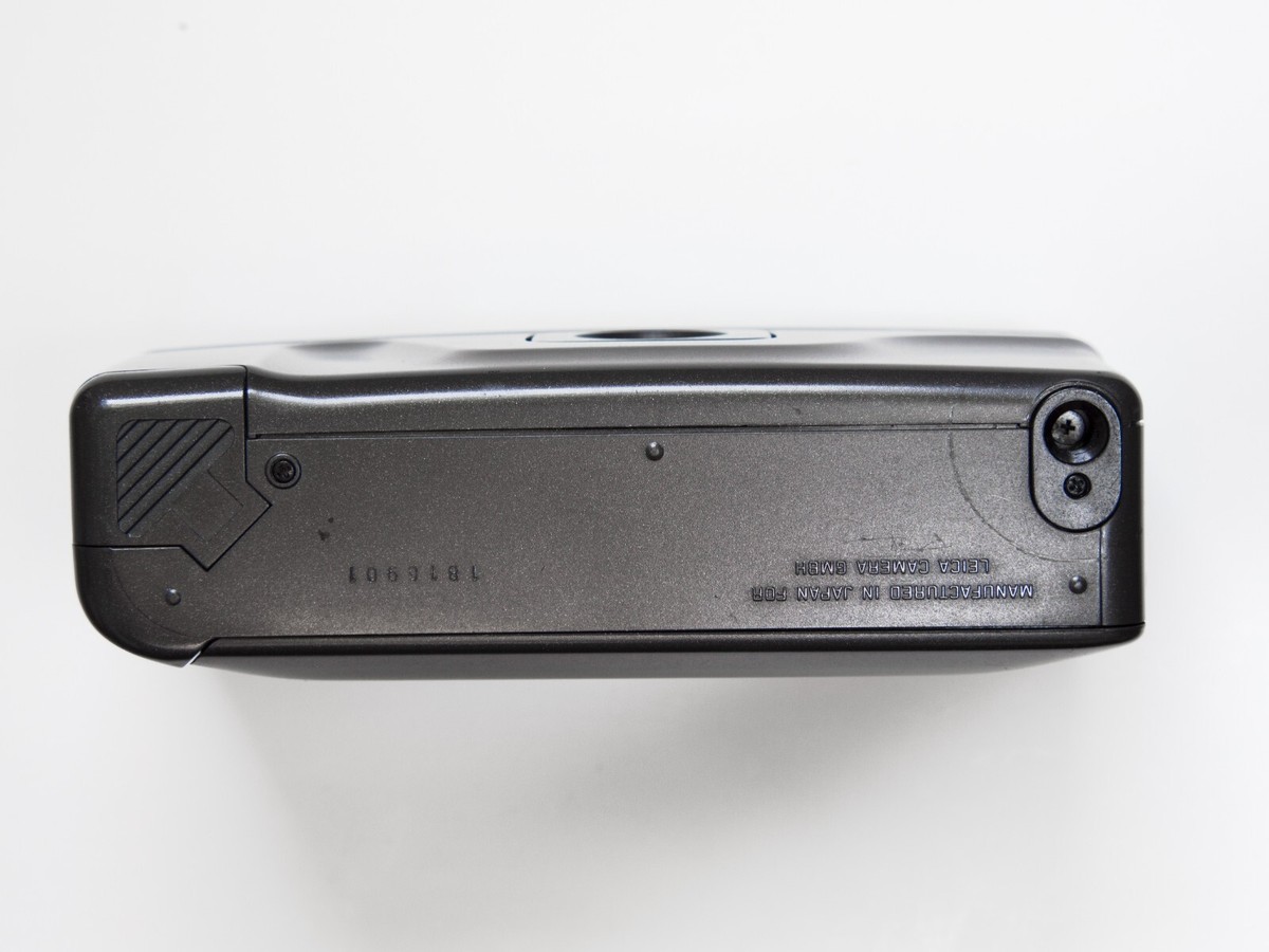 Leica Mini 35mm Point and Shoot 35mm Film Camera w/ Battery Leica Mini 35mm Point and Shoot 35mm Film Camera w/ Battery