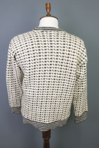 DEVOLD White Abstract Printed Crew Neck Wool Knit Ski Sweater Size XL - Picture 8 of 17