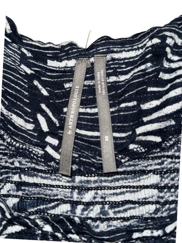 By Anthropologie Riley gesmokte Tunika Top geometrisch Coastal XS blau fließend Chiffon - Bild 7 von 8