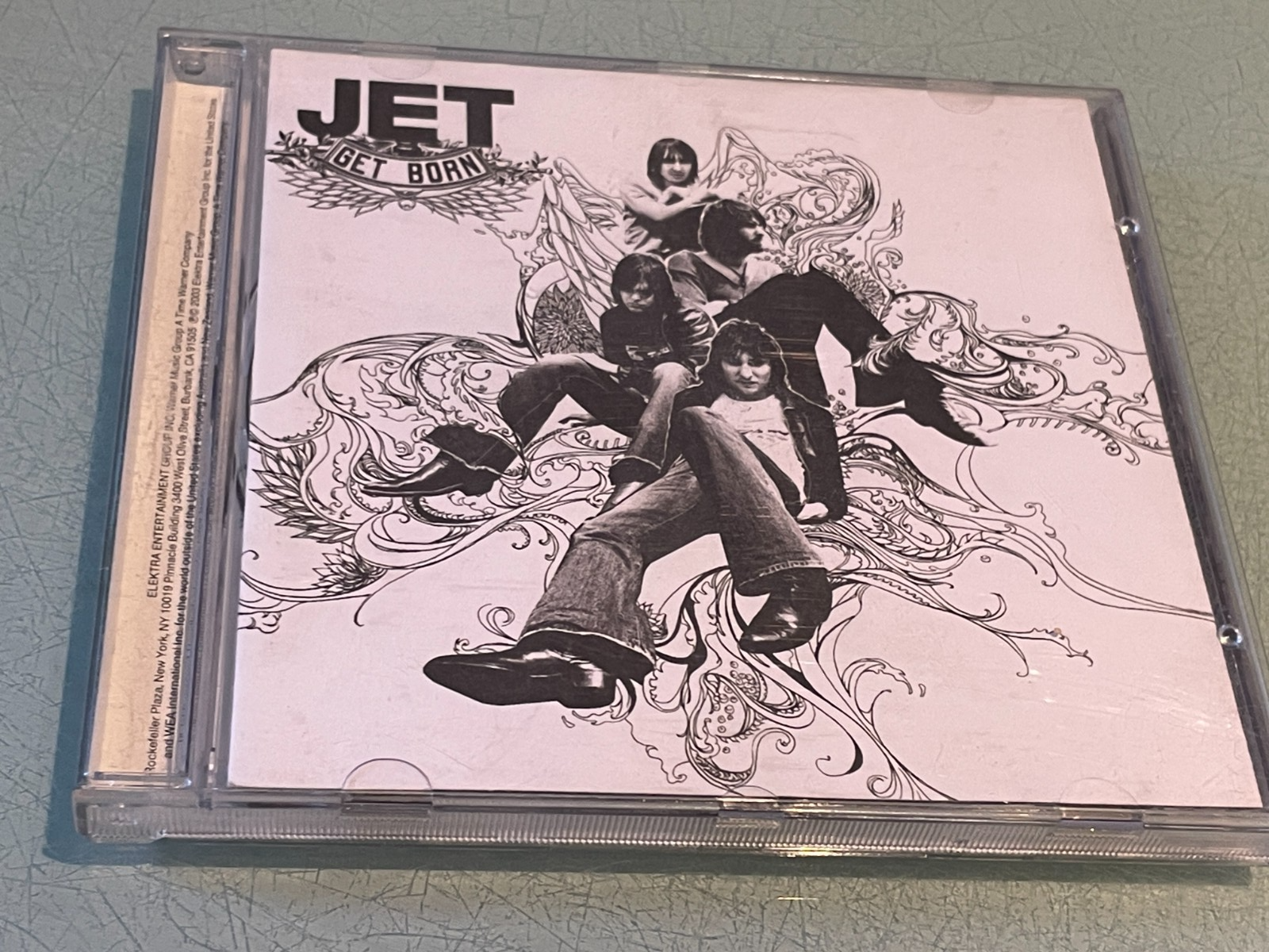 Jet - Get Born - CD Album - 2003 Elektra Entertainment - 13 Great Tracks