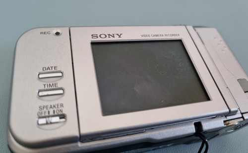 RARE Vintage Sony Ruvi Video Camera Recorder CCD-CR1E Silver + Case + Cartridge - Picture 8 of 20
