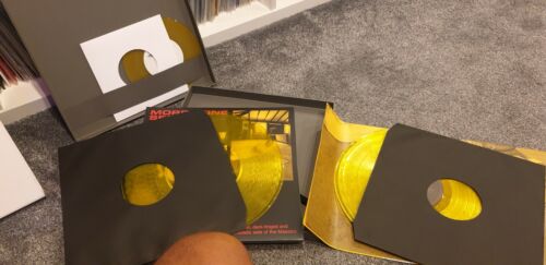 Ennio Morricone - Segreto Vinyl Box set Inc poster & yellow 7" LE #1321/1500 - Picture 4 of 7