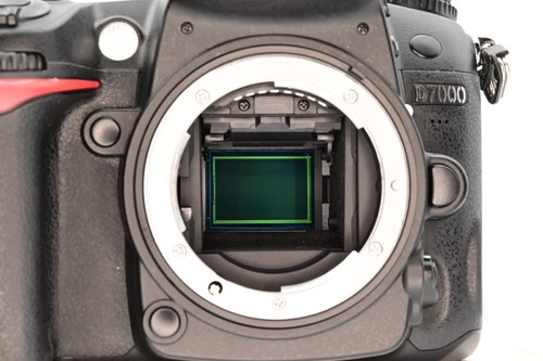 Nikon D7000 16.2MP Digital SLR Camera Body #637 - Picture 8 of 8