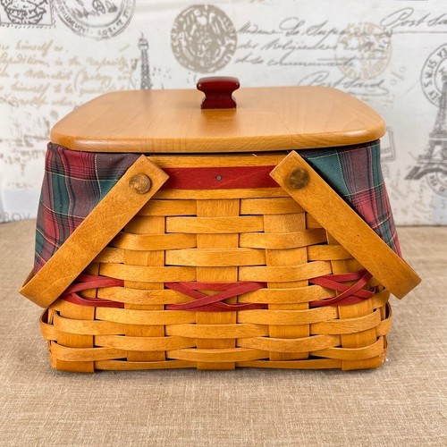 Longaberger 2000 Deck The Halls Basket with Liner, Tie-On,Lid, Divided Protector - Picture 4 of 9