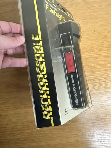 NUOVA torcia ricaricabile vintage Sears plug in anni 90 NOS modello 993194 - Foto 2 di 5