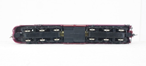Proto 2000 Lehigh Valley PA Diesel Locomotive #611 W/ DCC and LED Conversion - Picture 8 of 10