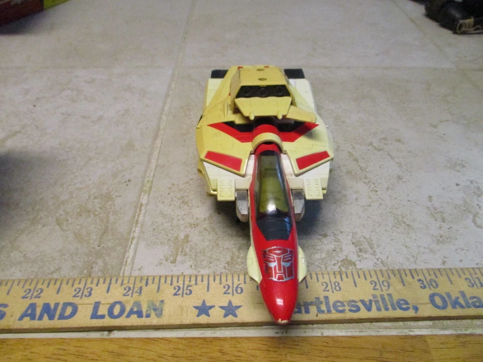 1985 G1 TRANSFORMER JETFIRE VINTAGE ACTION FIGURE FOR PARTS REPAIR Bandai - Image 2 of 4