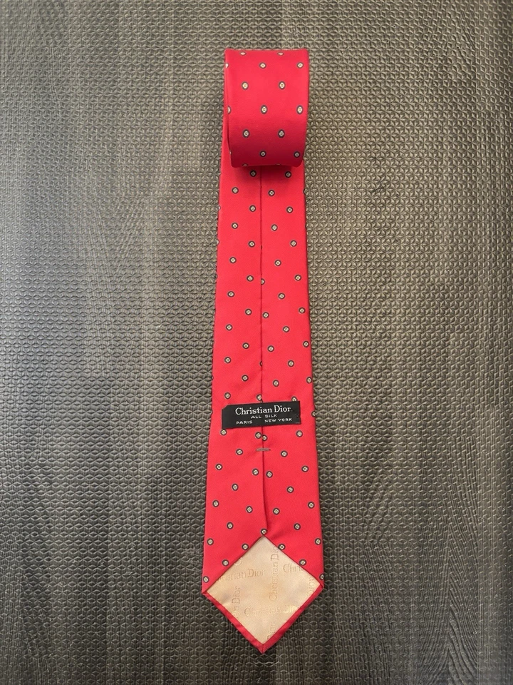 Corbata Christian Dior Hombre Roja Vintage Diseñador Medallón Geométrico 100% Seda Foto 4 de 4