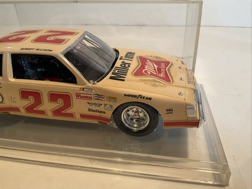 Vintage gebautes Modellauto Plastik NASCAR Bobby Allison #22 Miller im Koffer - Bild 5 von 12